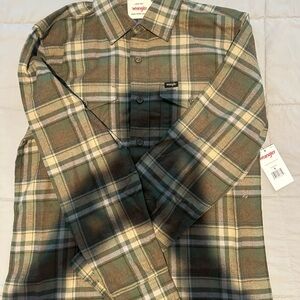 Wrangler Olive and Tan Plaid Casual Shirt